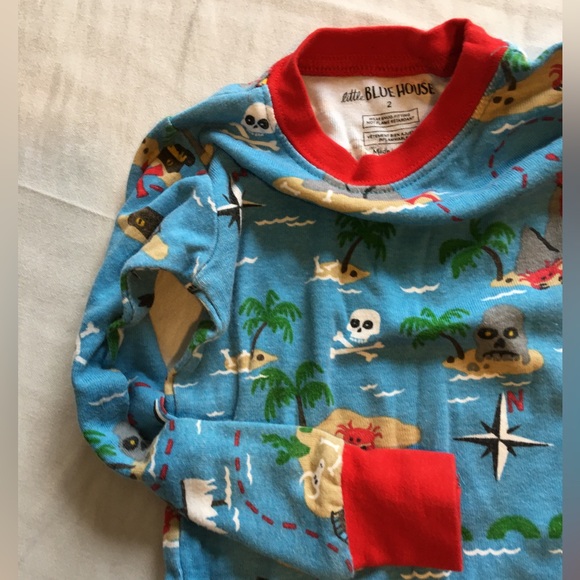 Pirate 🏴☠️ pyjama set - Picture 3 of 4